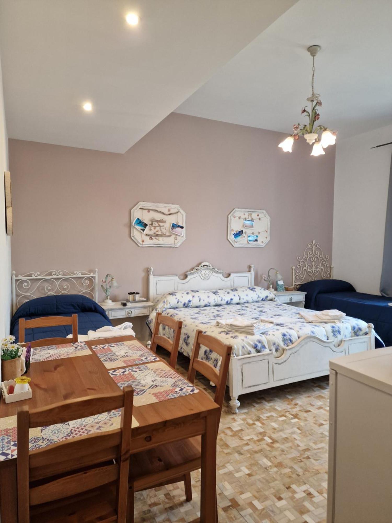 Camere Le Margherite 올비아 외부 사진