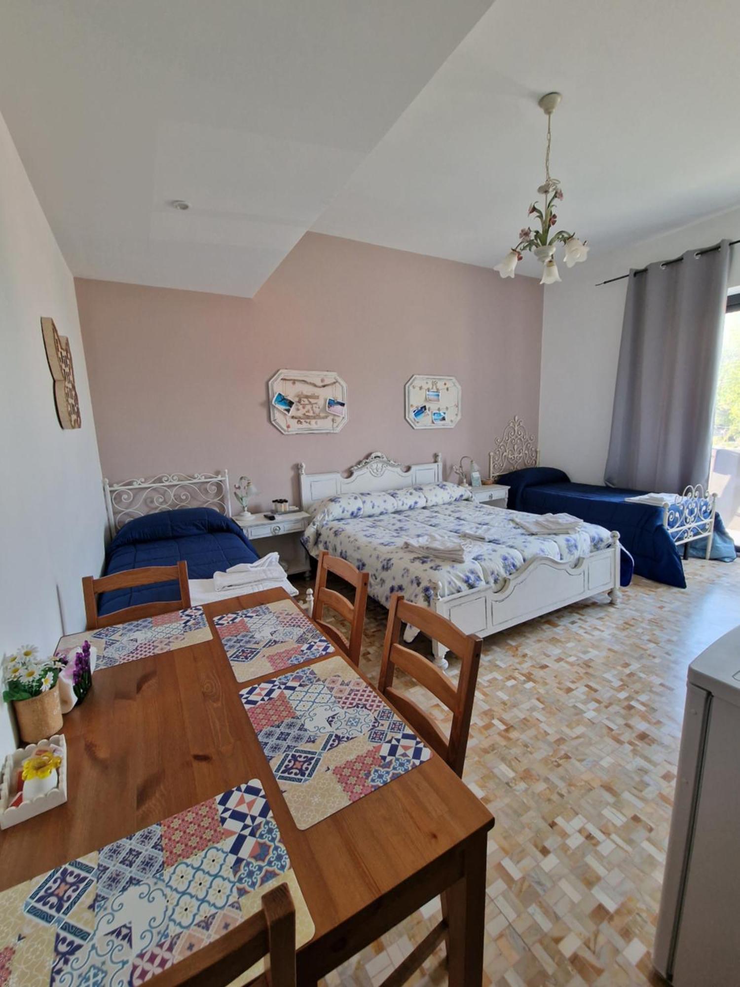 Camere Le Margherite 올비아 외부 사진